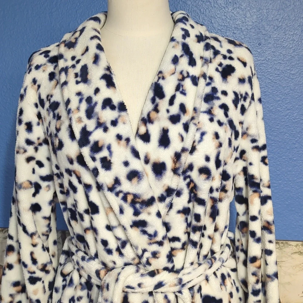 Soma Leopard Print Women's Robe - Picture 3 of 11
